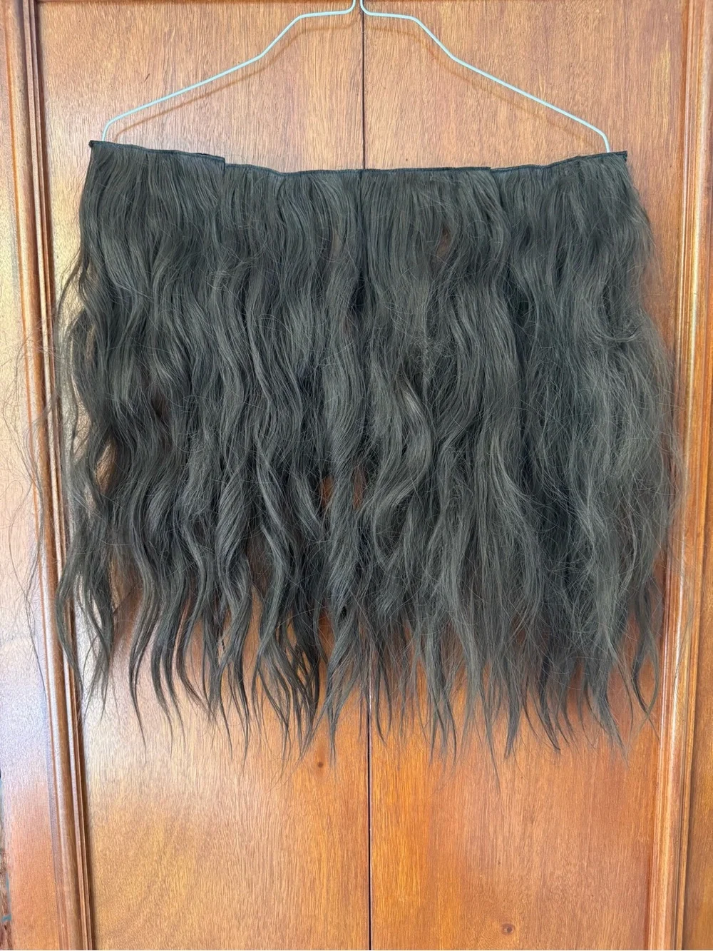 21” Wavy Clip-In Hair Extensions Set | 4 Pieces (5” Wide)